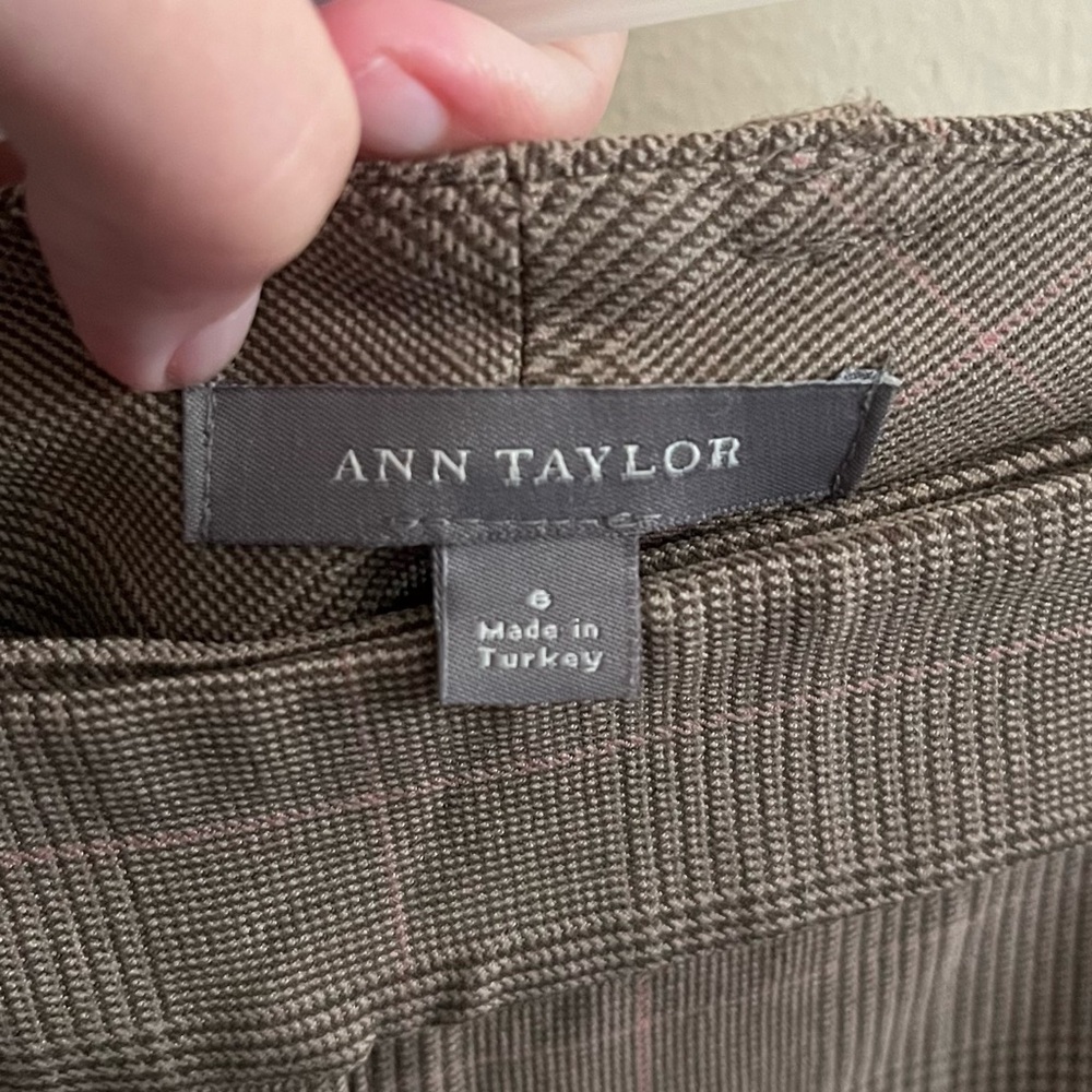 Ann Taylor Houndstooth Plaid Pants - Picture 7 of 8